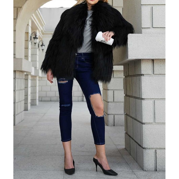 Black Solid Fluffy Faux Fur Winter Coat - Picture 5 of 6